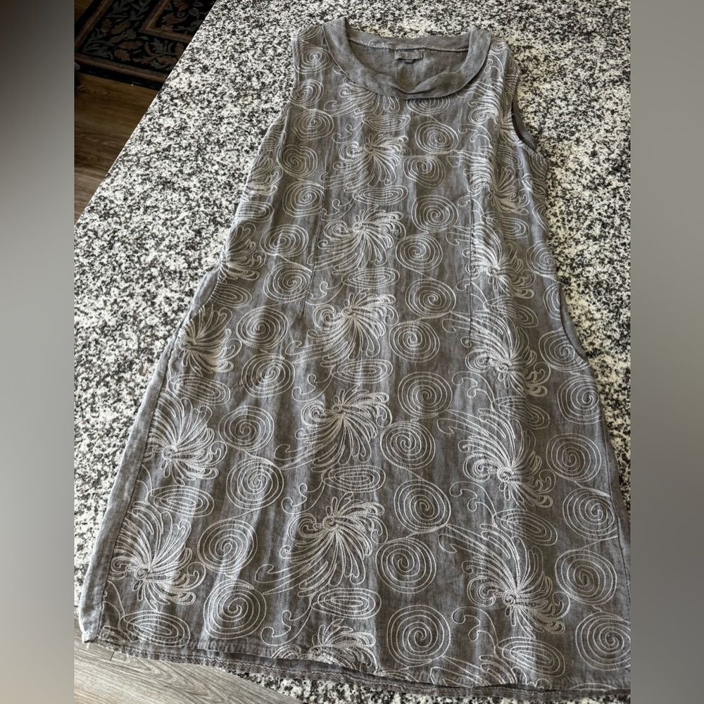 Lina Tomei Linen Dress - Picture 3 of 7